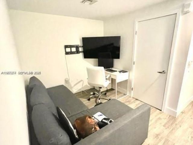 Apartment for sale  Unit #2702 - photo 7505211