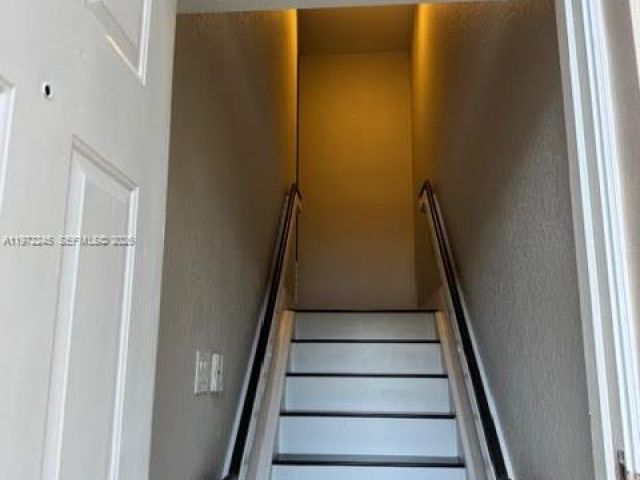 Home for rent at 5650 NW 115th Ct 203 - photo 7484944