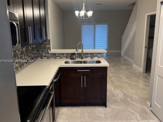 Home for rent at 5650 NW 115th Ct 203 - photo 7484946