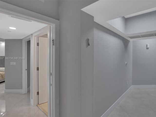 Apartment for rent  Unit #211 - photo 7516881