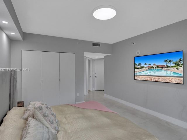 Apartment for rent  Unit #211 - photo 7516883