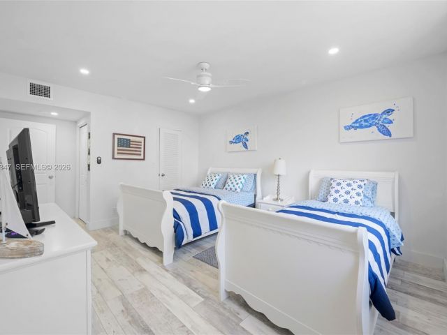 Apartment for rent  Unit #924 - photo 7470130