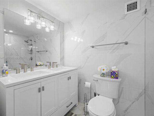 Apartment for rent  Unit #924 - photo 7470135