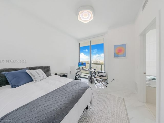 Apartment for rent  Unit #1007 - photo 7494496