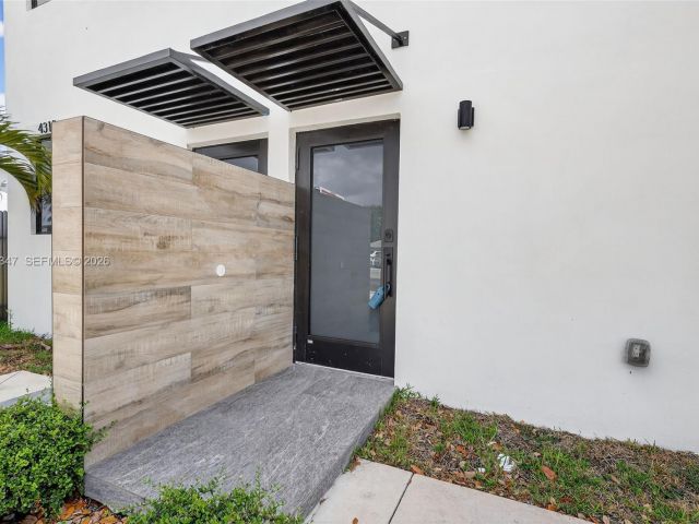 Home for sale at 4313 NW 32nd Ave 4313 - photo 7515005