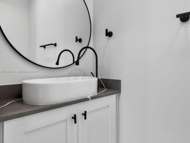 Home for sale at 4313 NW 32nd Ave 4313 - photo 7515013