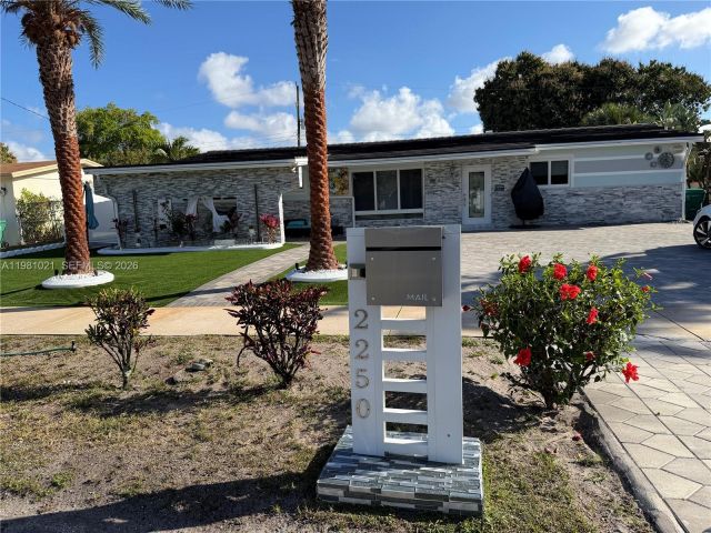 Home for rent at 2250 NW 196th St n/a - photo 7479696