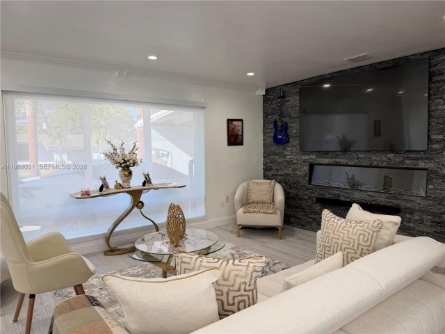 Home for rent at 2250 NW 196th St n/a - photo 7479702