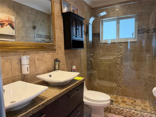 Home for rent at 2250 NW 196th St n/a - photo 7479712