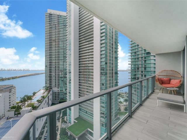 Apartment for rent  Unit #1901 - photo 7494160