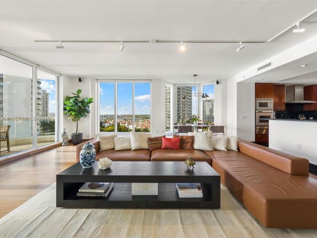 Apartment for sale  Unit #1208 - photo 7486679