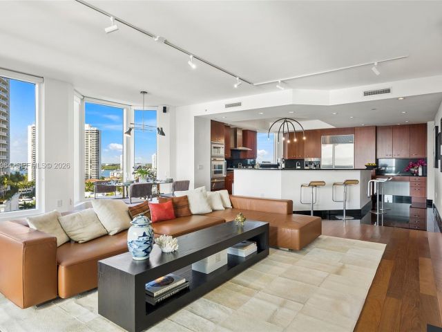 Apartment for sale  Unit #1208 - photo 7486685