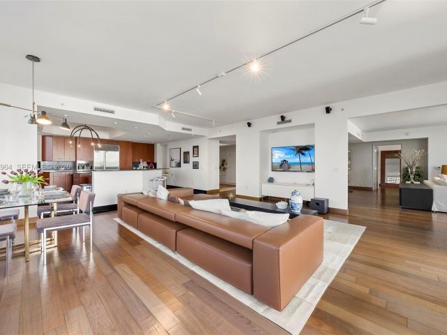 Apartment for sale  Unit #1208 - photo 7486691