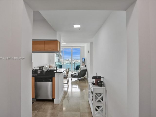 Apartment for sale  Unit #4112 - photo 7490664