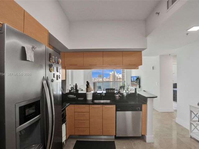 Apartment for sale  Unit #4112 - photo 7490666