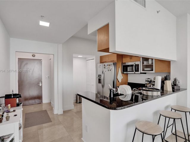 Apartment for sale  Unit #4112 - photo 7490677