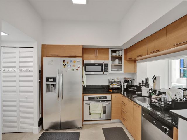 Apartment for sale  Unit #4112 - photo 7490678