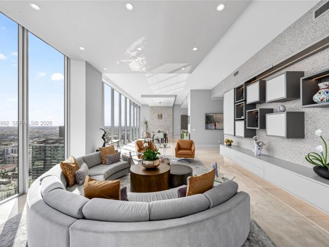 Apartment for sale  Unit #4904 - photo 7525424