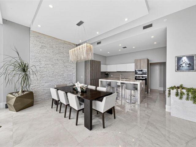 Apartment for sale  Unit #4904 - photo 7525426