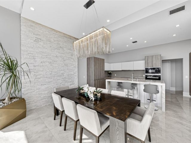 Apartment for sale  Unit #4904 - photo 7525428