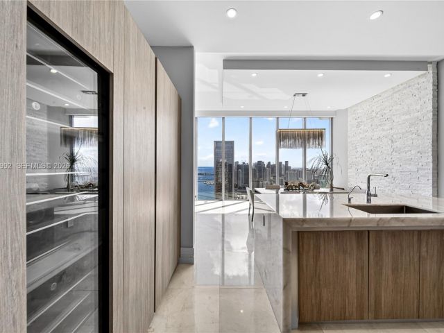 Apartment for sale  Unit #4904 - photo 7525432