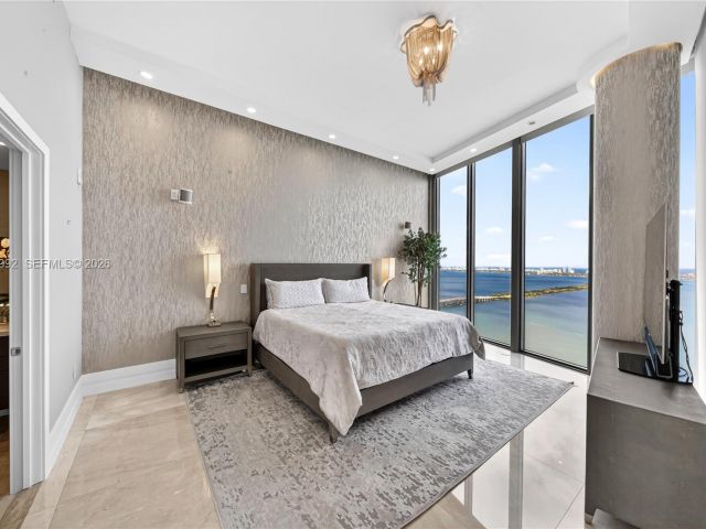 Apartment for sale  Unit #4904 - photo 7525435