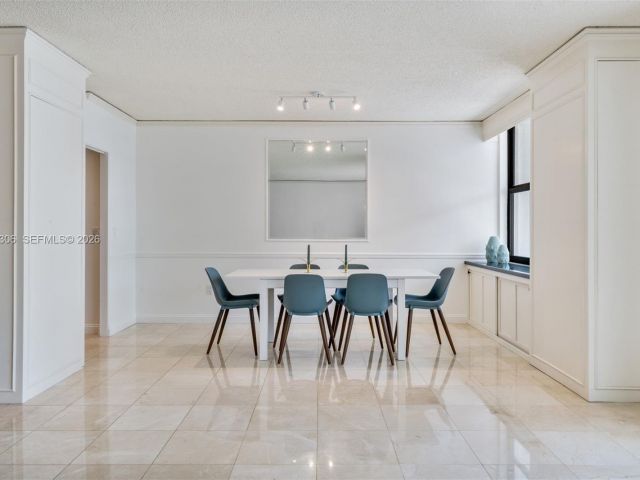 Apartment for sale  Unit #19H - photo 7506896