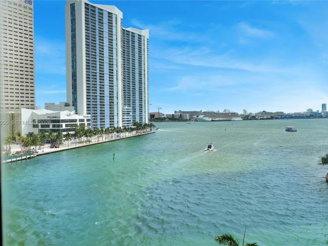 Apartment for rent  Unit #702 - photo 7510581