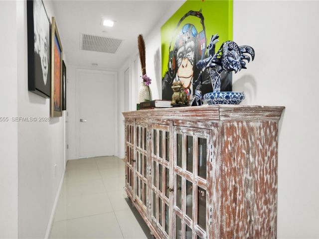 Apartment for rent  Unit #702 - photo 7510585