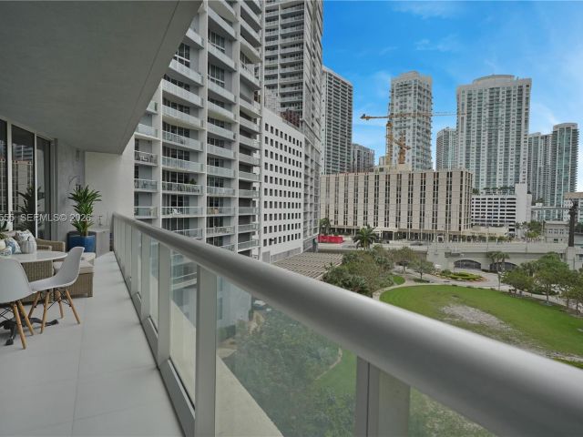 Apartment for rent  Unit #702 - photo 7510586