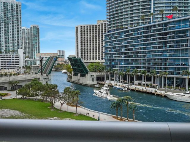 Apartment for rent  Unit #702 - photo 7510590