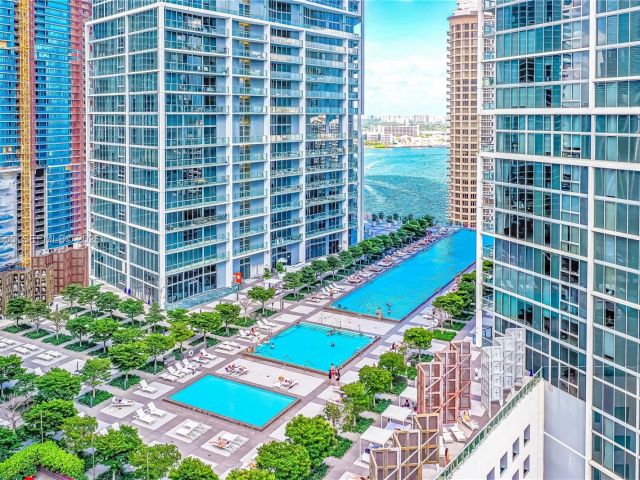 Apartment for rent  Unit #702 - photo 7510595