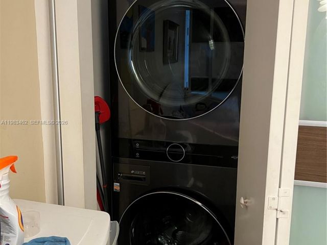 Apartment for rent  Unit #919 - photo 7516010