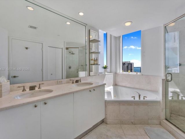 Apartment for sale  Unit #1409 - photo 7471722