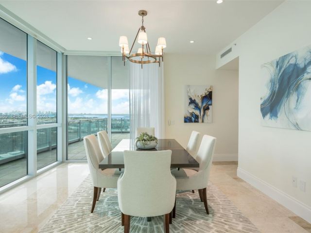 Apartment for rent  Unit #2203 - photo 7507380