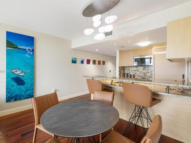 Apartment for rent  Unit #3606 - photo 7500403