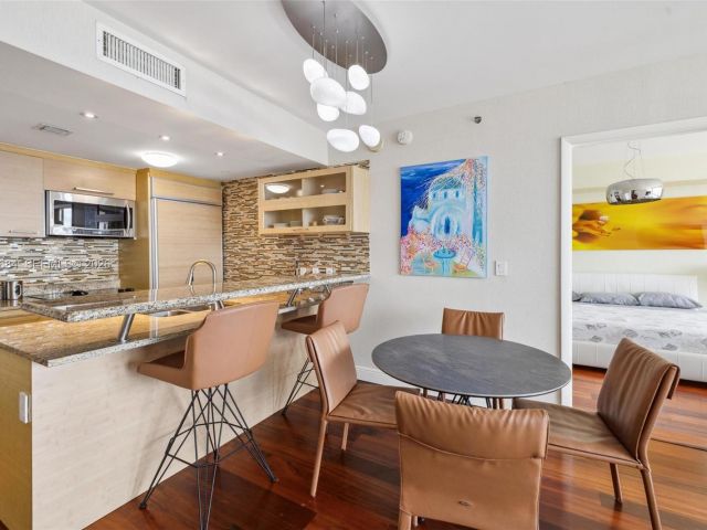 Apartment for rent  Unit #3606 - photo 7500404