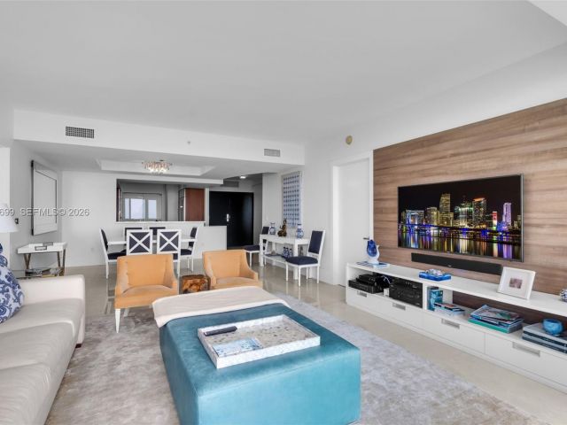 Apartment for sale  Unit #3703 - photo 7511651