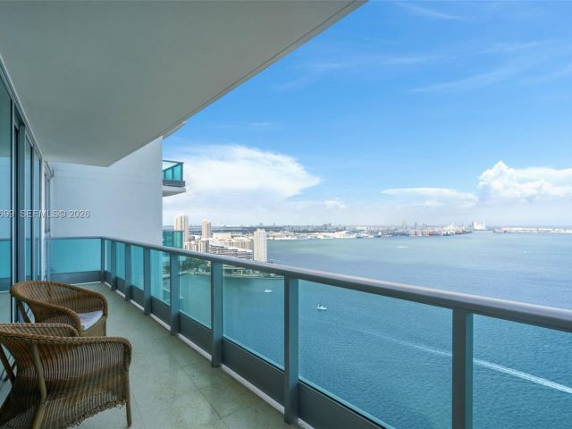 Apartment for sale  Unit #3703 - photo 7511667