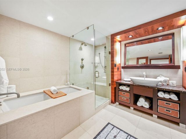 Apartment for rent  Unit #604 - photo 7532862