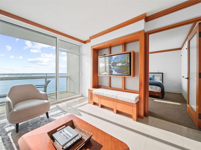 Apartment for rent  Unit #604 - photo 7532865