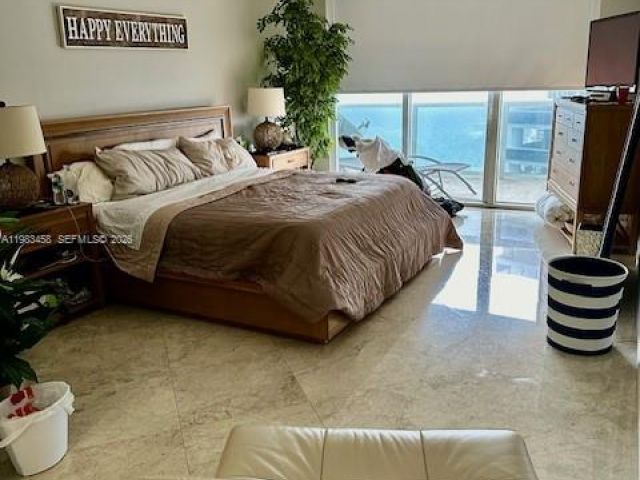 Apartment for rent  Unit #4006 - photo 7499283