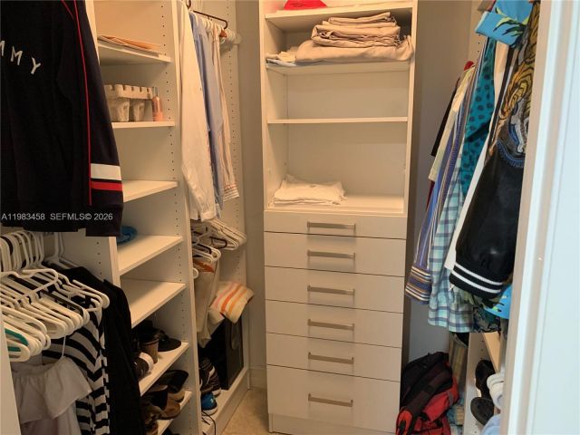 Apartment for rent  Unit #4006 - photo 7499290