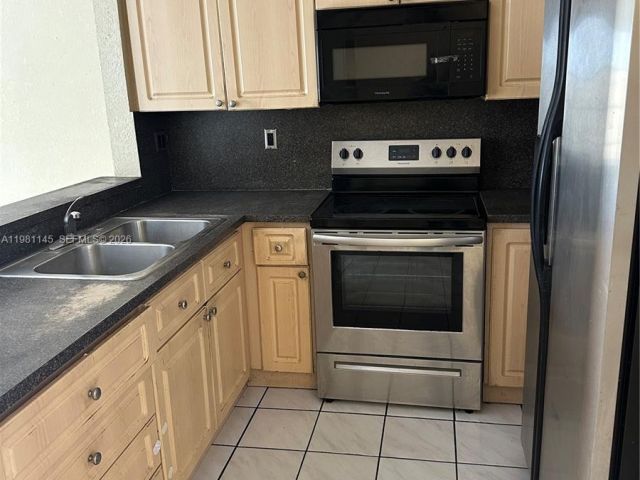 Home for sale at 5861 SW 152nd Ct - photo 7524950