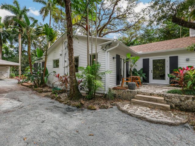 Home for sale at 2925 Seminole St - photo 7464486