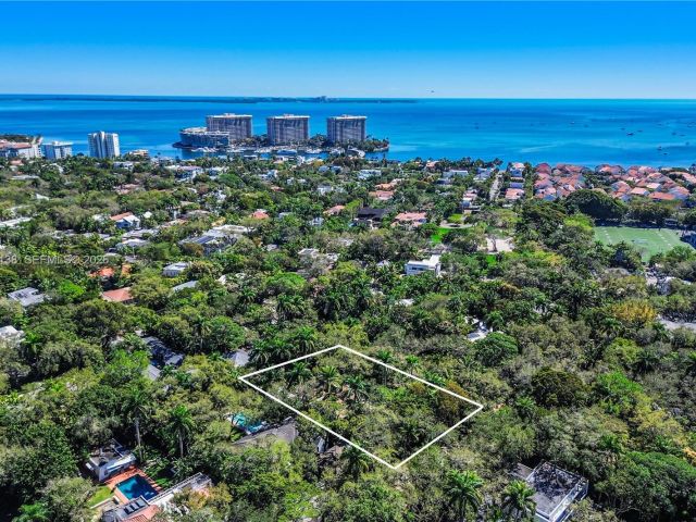 Home for sale at 2925 Seminole St - photo 7464493