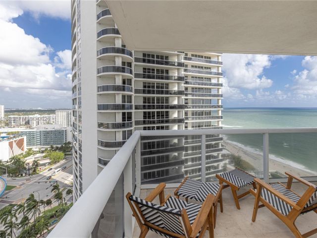 Apartment for rent  Unit #2108 - photo 7499314