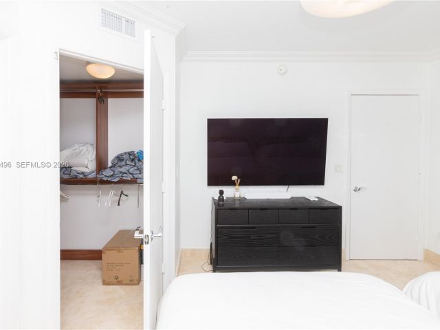 Apartment for rent  Unit #2108 - photo 7499328