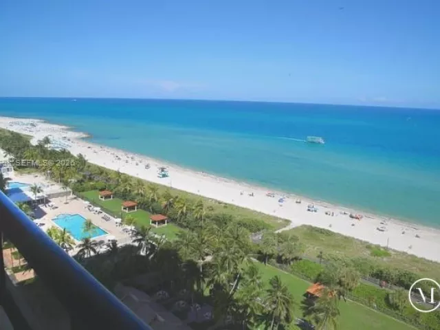 1-bedroom condo for rent in Miami Beach - 2555 Collins Ave 1707 - MondialRealty