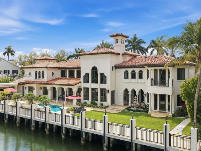 Home for sale at 628 Coral Way - photo 7482218